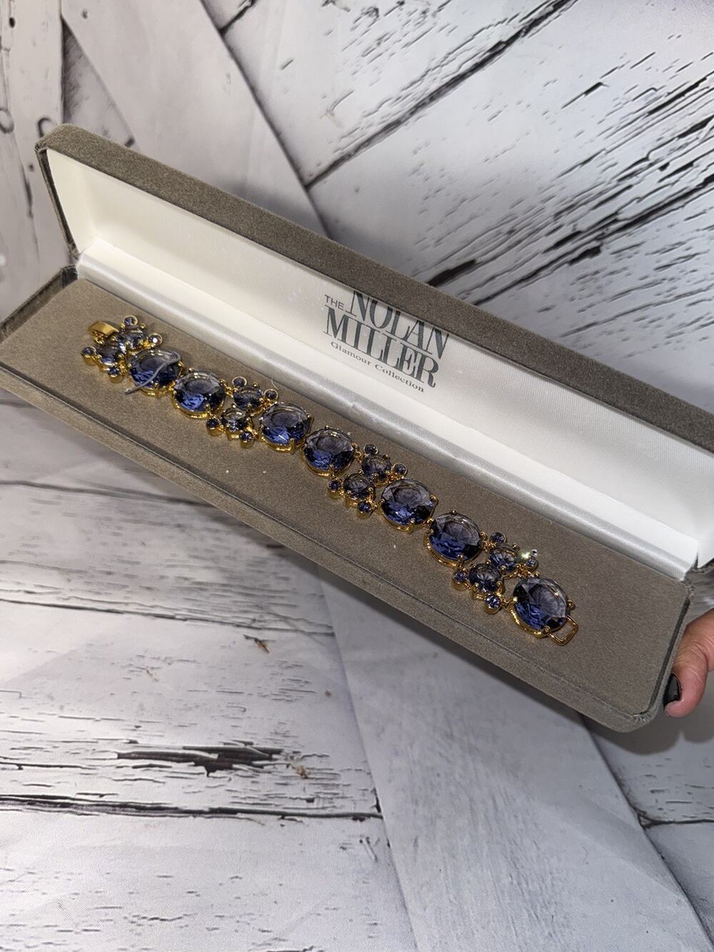 Nolan Miller Beautiful Cut Violet Faux Gemstones Bracelet Gold Tone, Signed